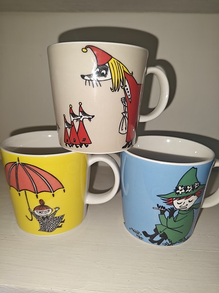 Käyttämättömät muumimukit Vilijonkka, Pikku Myy, Nuuskamuikkunen