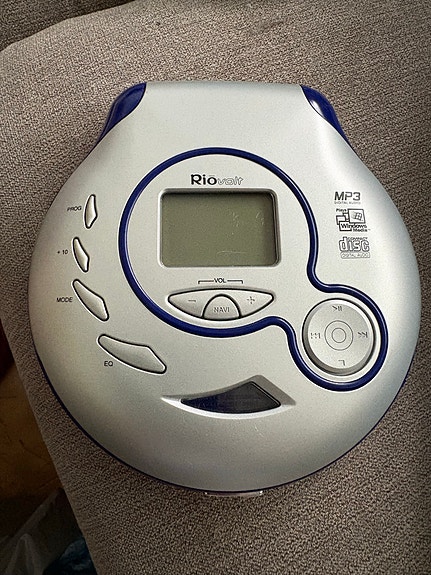 Rio Volt PSX100 MP3/CD-soitin - Retroklassikko