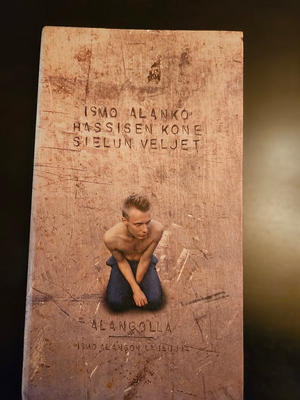 Ismo Alanko Hassisen Sielun Veljet, Alangolla