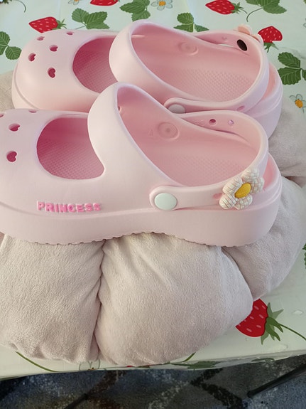 Vaaleanpunaiset Crocs koko 38 tytöille