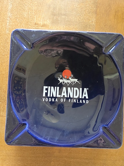 Finlandia Vodka tuhkakuppi