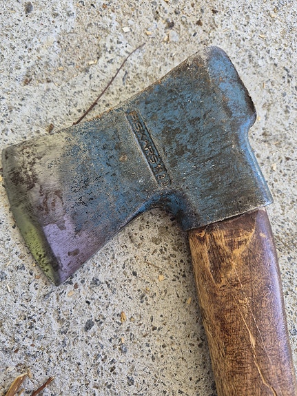 Vanha fiskars kirves
