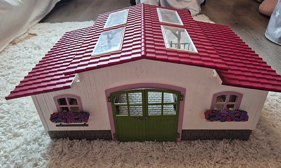 Schleich hevostalli