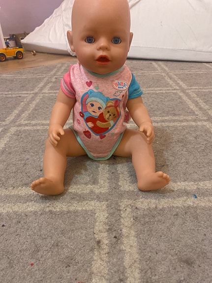Baby Born nukke ja vauvanukkevaatteet