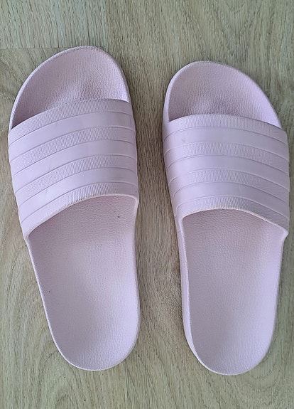 Adidas sandaalit 42