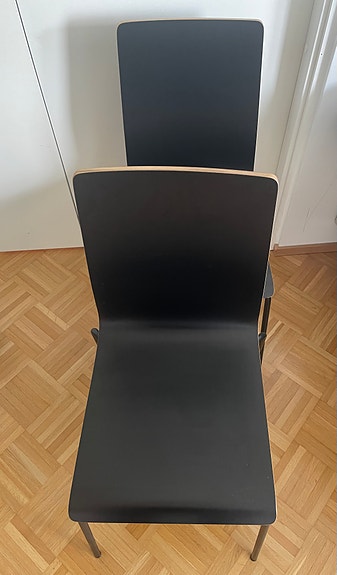 2 kpl musta tuoli