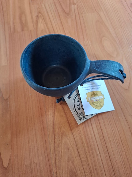 Komposiitti kuksa