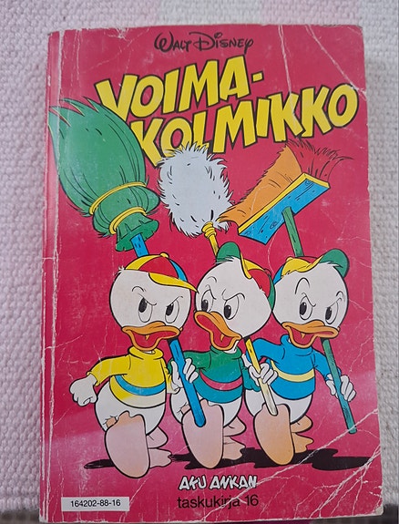 Aku Ankan taskukirja 16