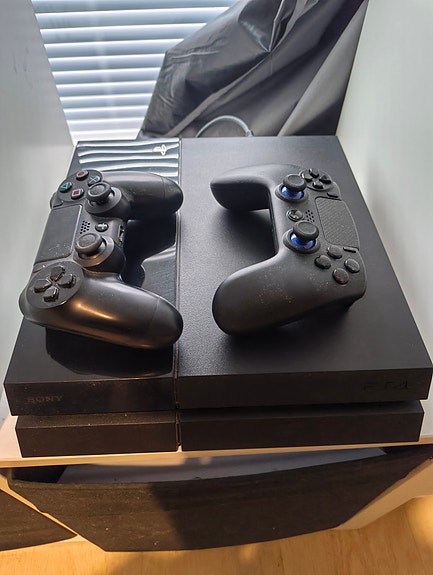 PlayStation 4 konsoli