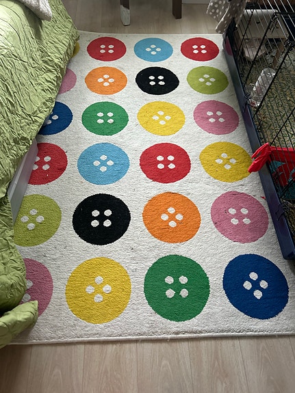 IKEA värikäs nappikuvioitu matto Tåstrup