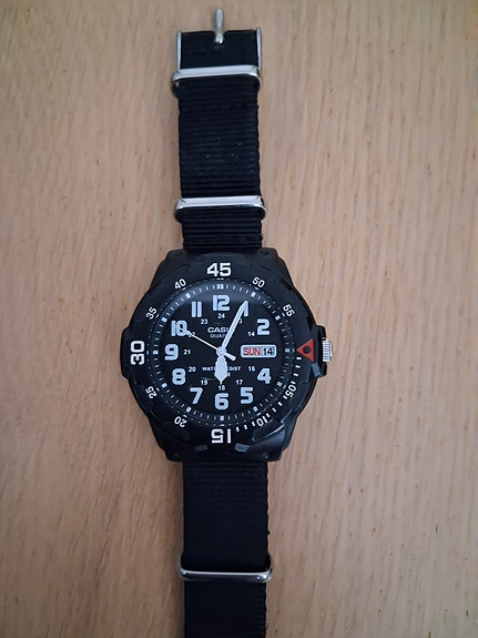 Käytetty Casio kello MRW200H-1BV