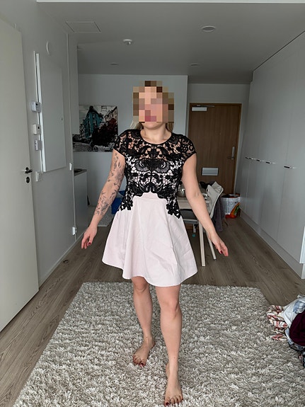 Juhlamekko Lipsy Londond