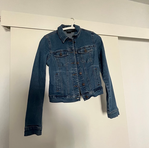 Naisten Vero Moda farkkutakki