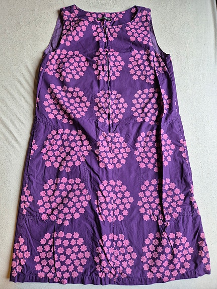 Puketti-mekko