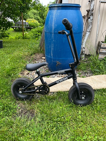 Scream mini BMX