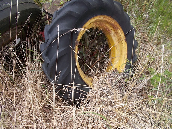 Zetor 25 A vararengas 24" vanteella 1kpl