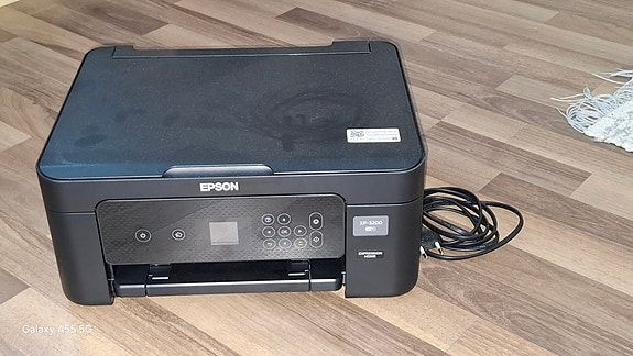 Myydään Epson XP-3200 monitoimitulostin