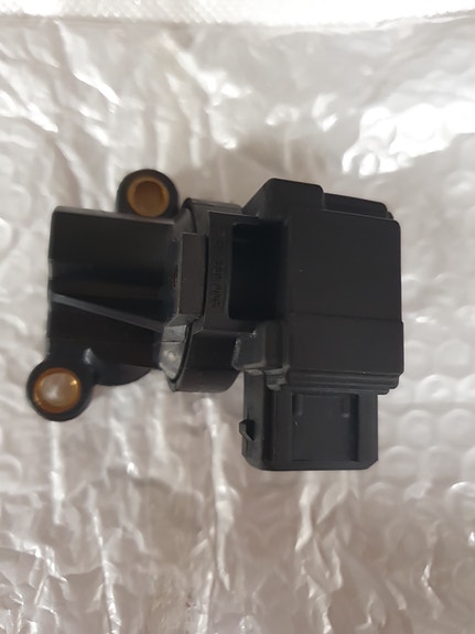 Bmw E34 Bmw E36 tyhjäkäyntiventtiili.