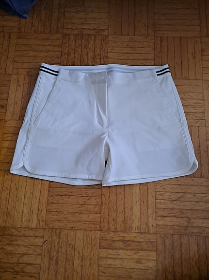 Naisten valkoiset Gant shortsit koko 40