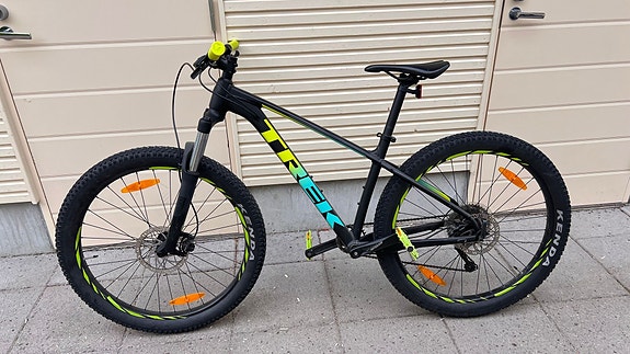 Trek Roscoe 6 maastopyörä M