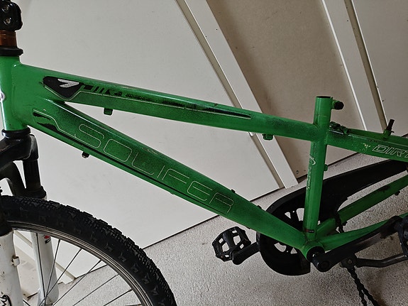 Solifer dirt7 runko ja renkaita 24"