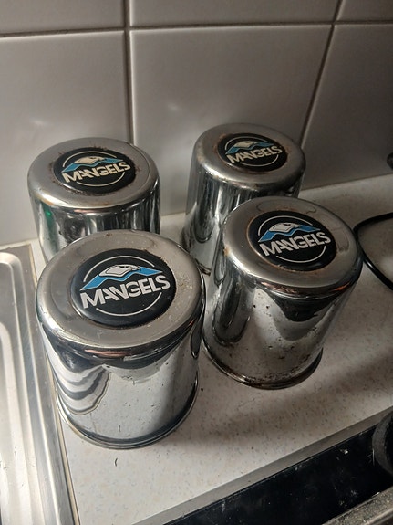 Mangels keskikupit