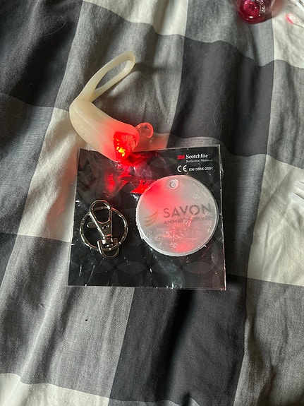 Savon heijastin ja punainen LED-valo