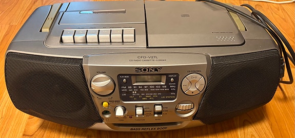 Radio ja CD-soitin