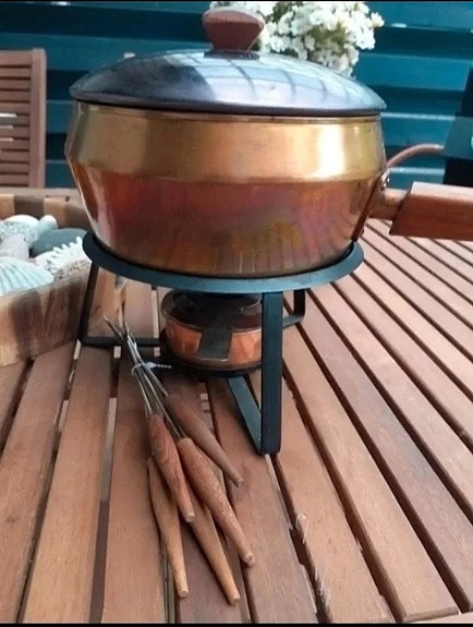 Fonduepata ja tikut