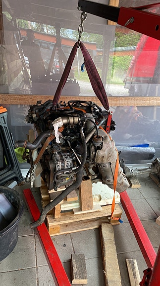 Nissan YD25 moottori