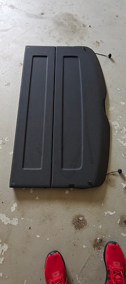 Audi Q5 hattuhylly/takakontin verho