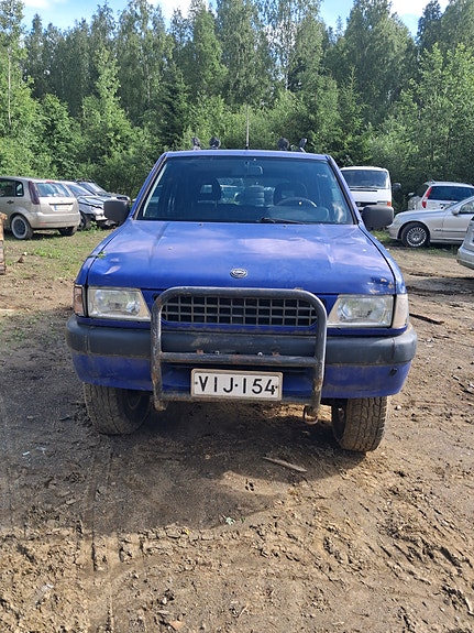 Opel maasturi varaosiksi sininen