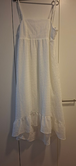 Valkoinen kesämekko