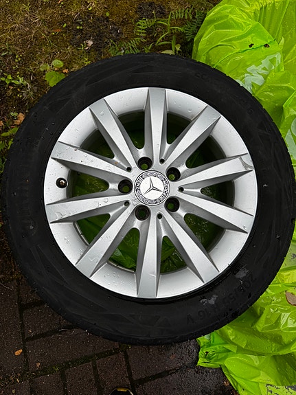 Mercedes alumiinivanteet ja Continental kesärenkaat 205/55 R16
