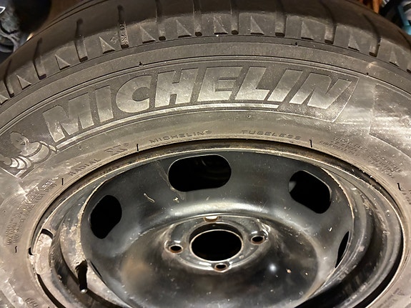 185/65r15 kesärenkaat peltivanteilla
