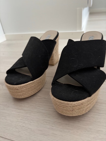 Sandaalit 39