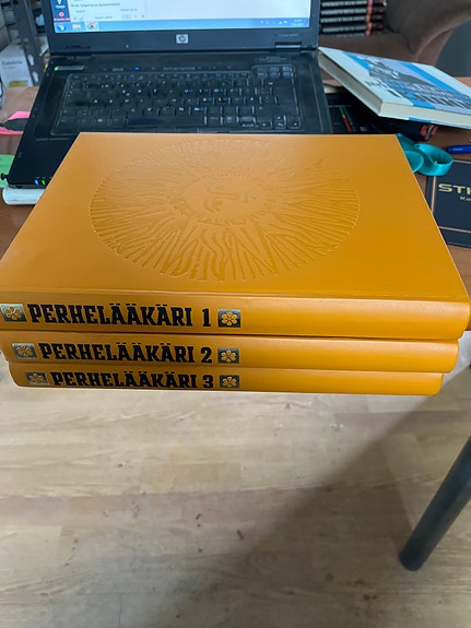 Perhekääkärikirjat 1-3