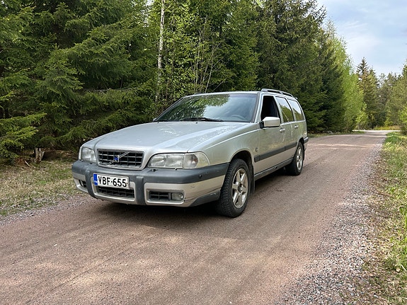 Volvo XC70 osina