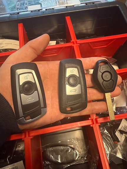 BMW MINI avain ohjelmoituna – älyavain / keyless-go