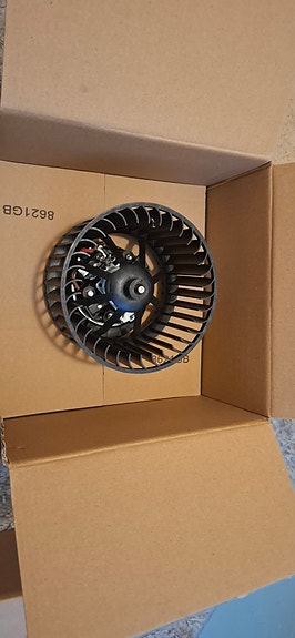 Lämmityslaitteen puhallin ja vastus Ford Transit 2007-2012