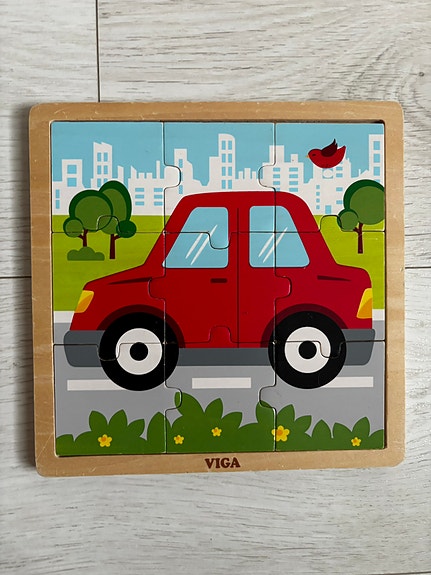 Puinen palapeli, auto