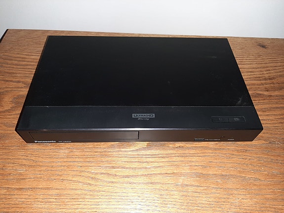 panasonic ub450 4k soitin