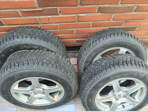 195/65R15 5x100 nastarenkaat Golf, Bora, Toyota ym.