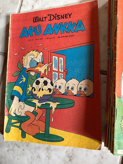 Aku Ankka -lehtiä 1977-1985 - useita vuosikertoja ja yksittäisnumeroita