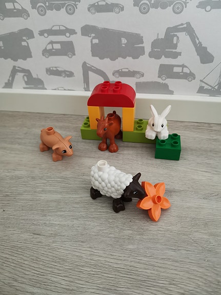 LEGO DUPLO 10522 Maatilan eläimet