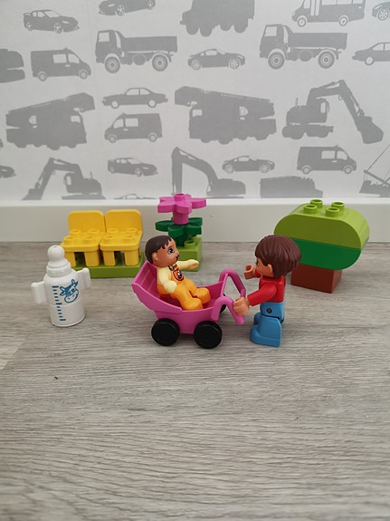 LEGO DUPLO 10585
Äiti ja vauva