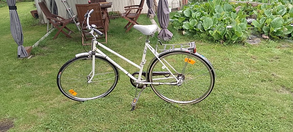 Helkama pyörä hyvässä kunnossa.
Koko 26