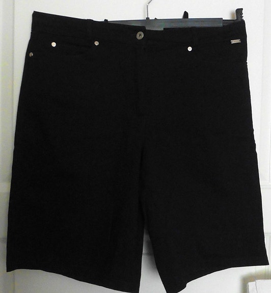 Shortsit, koko 44