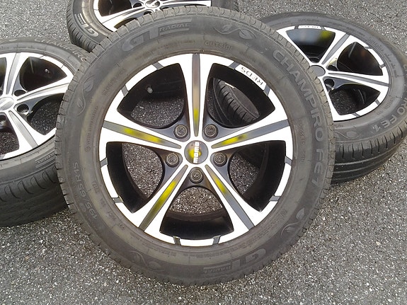 Alumiinivanteet Momo Reds 15" 5x112 Kesärenkailla (VW)