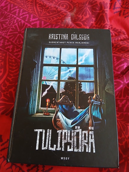 Tulipyörä Kristina holson kirja.